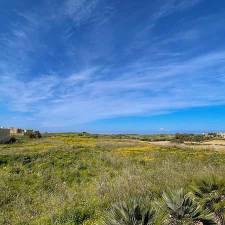 Villa Fieldend - Gozo Holiday Home Għarb Dış mekan fotoğraf