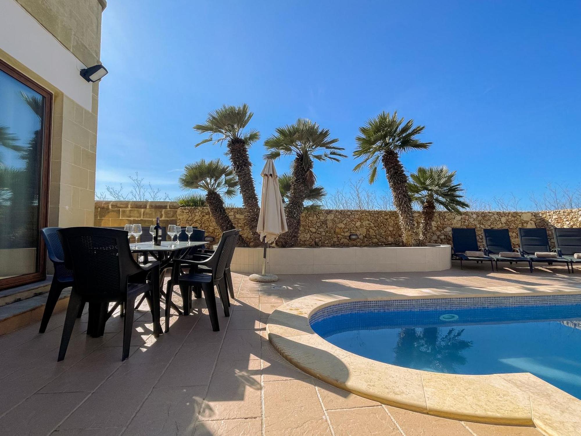 Villa Fieldend - Gozo Holiday Home Għarb Dış mekan fotoğraf