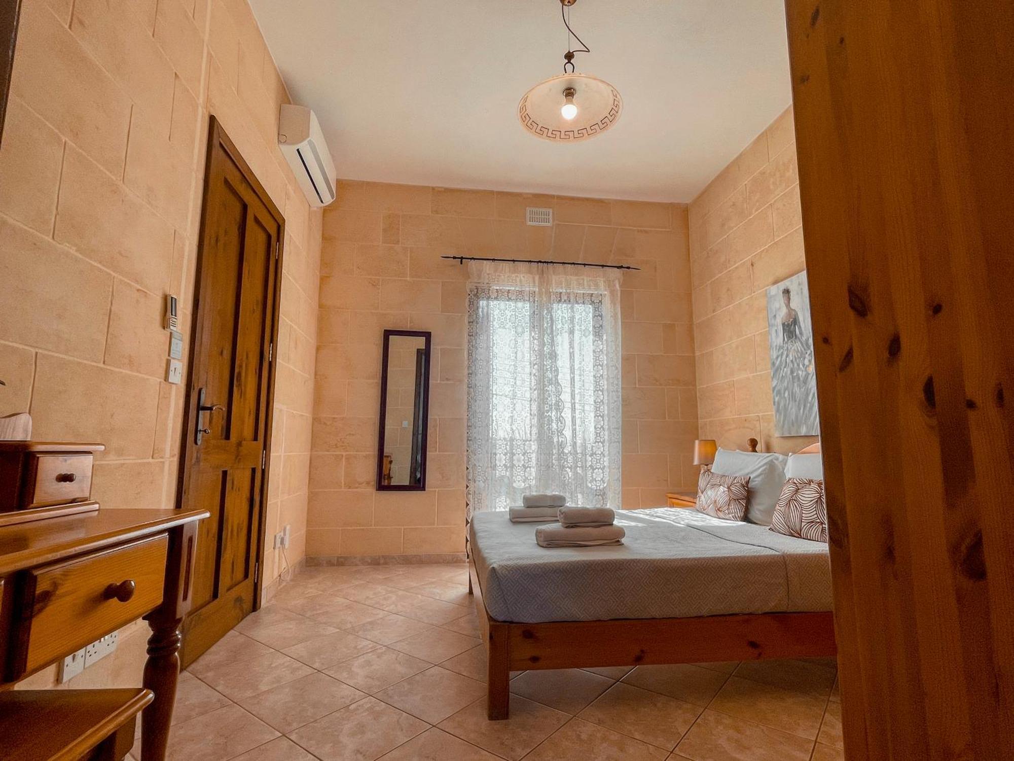 Villa Fieldend - Gozo Holiday Home Għarb Dış mekan fotoğraf