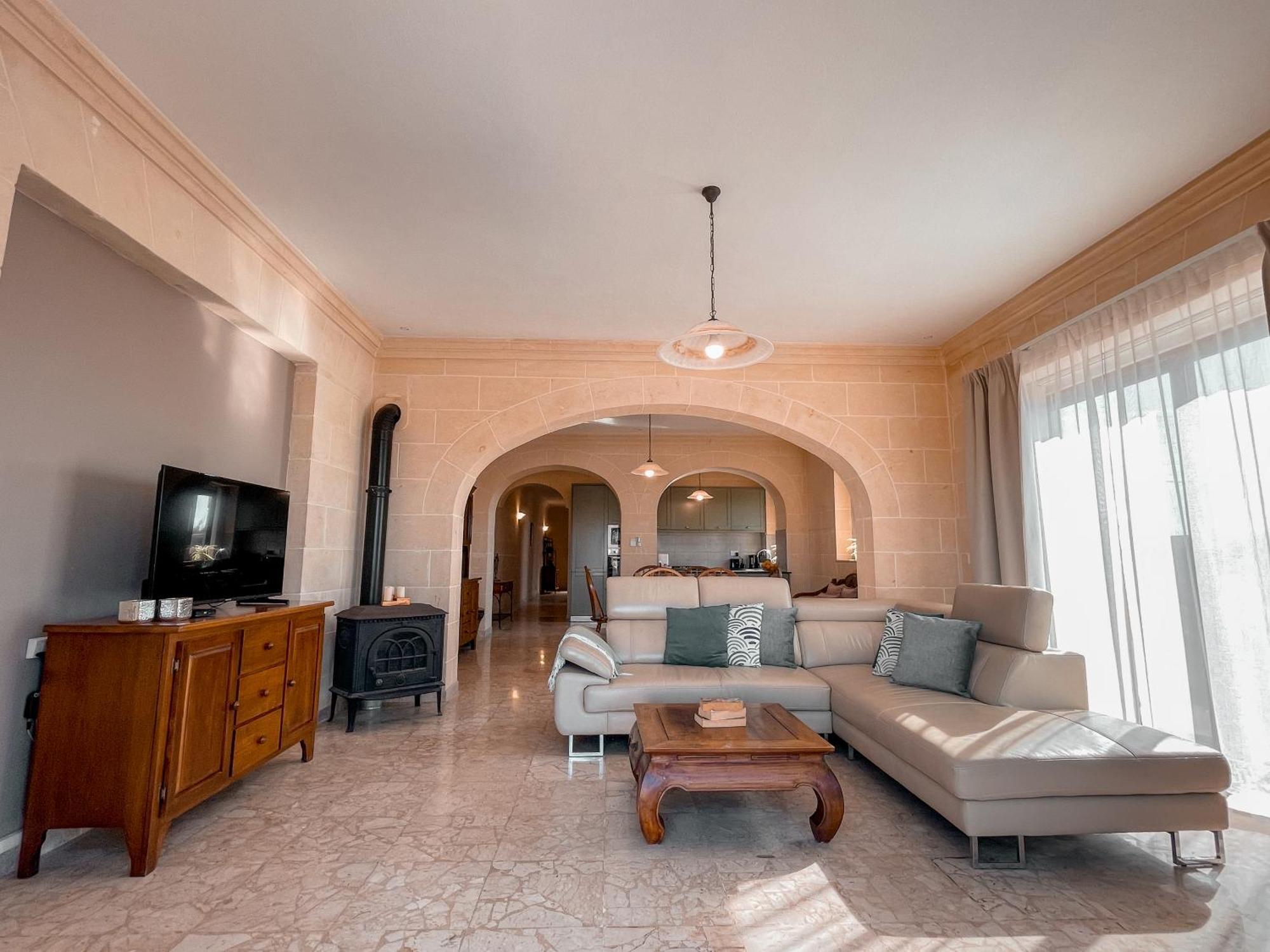 Villa Fieldend - Gozo Holiday Home Għarb Dış mekan fotoğraf