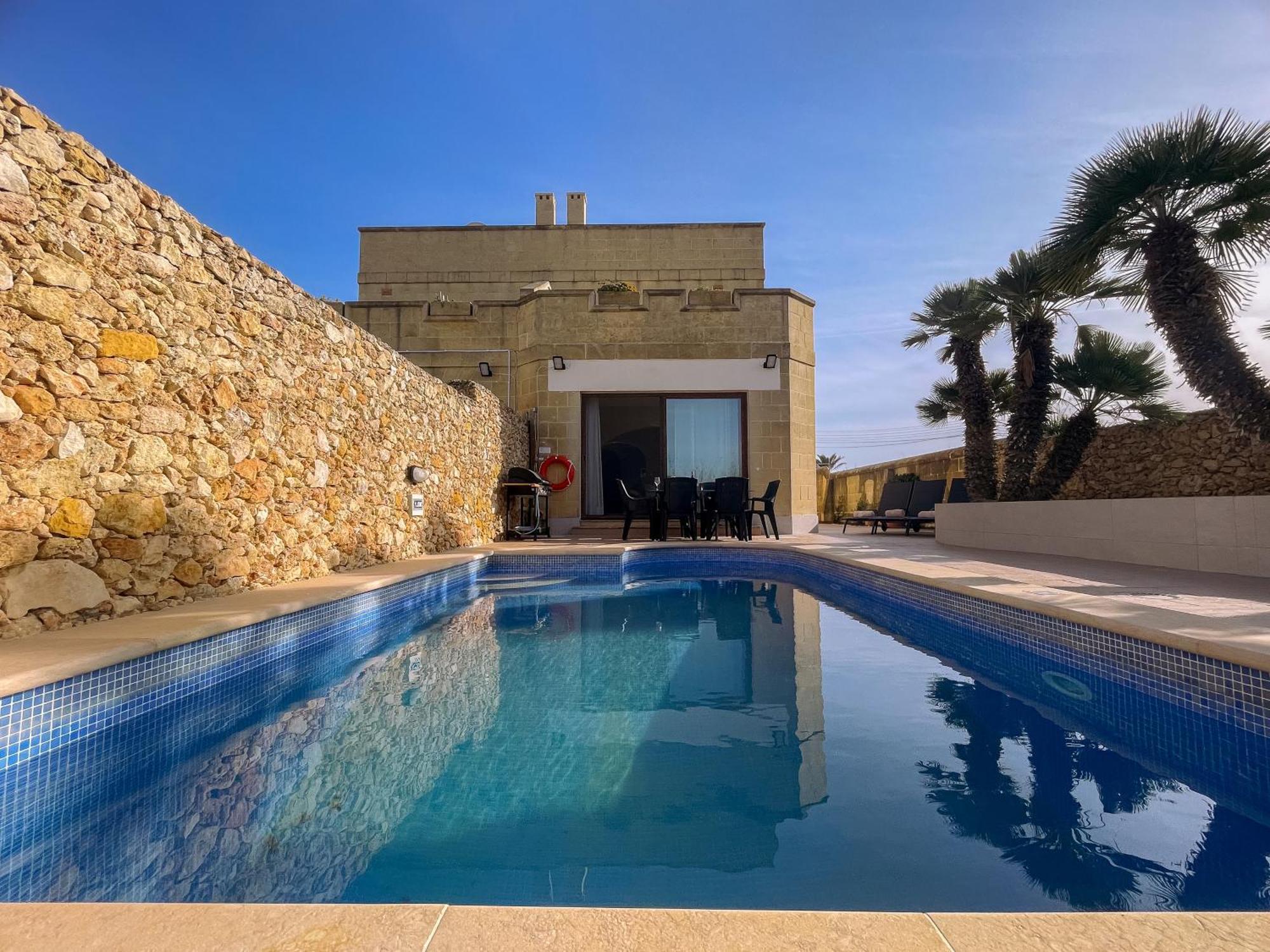 Villa Fieldend - Gozo Holiday Home Għarb Dış mekan fotoğraf