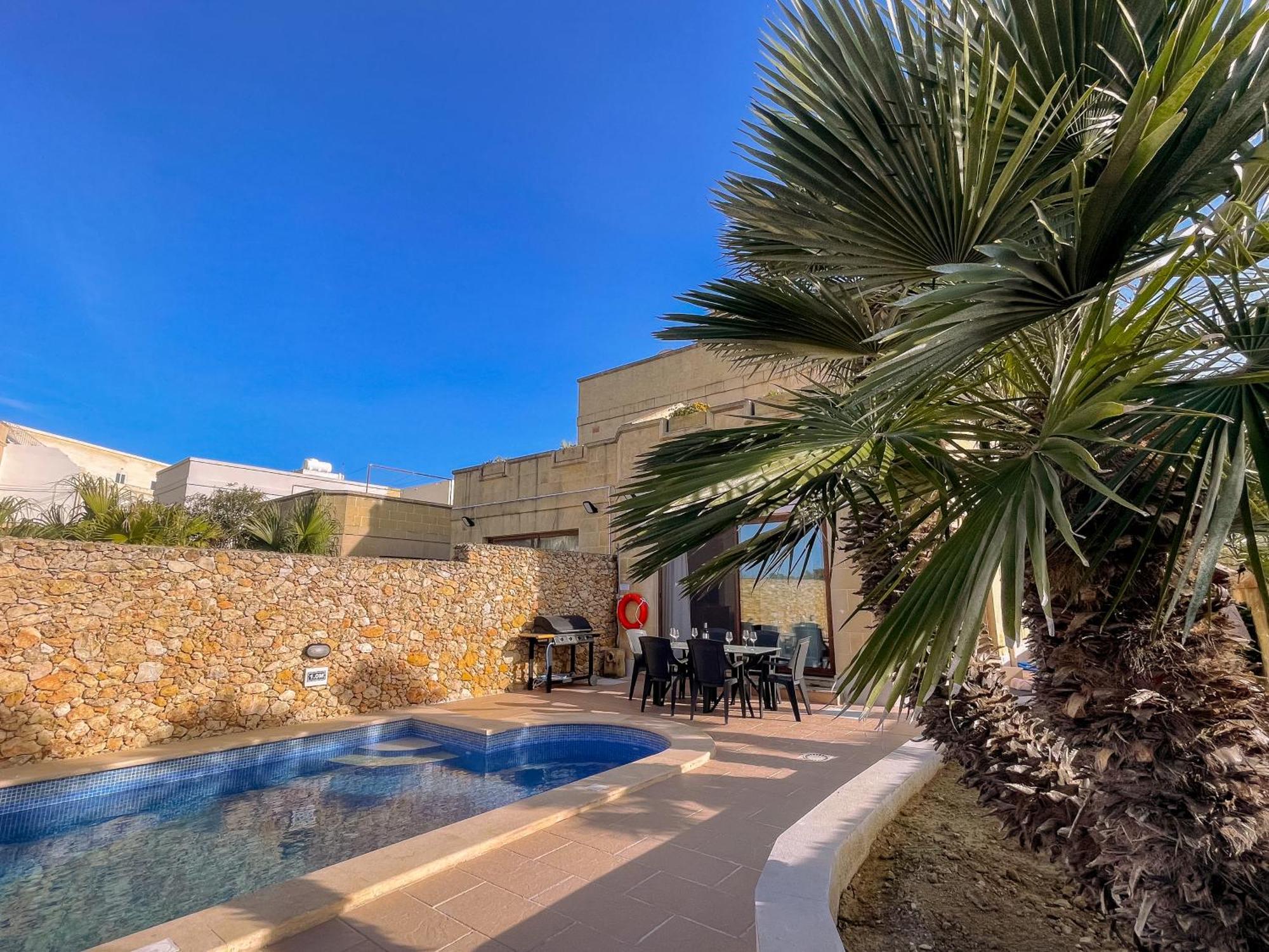 Villa Fieldend - Gozo Holiday Home Għarb Dış mekan fotoğraf